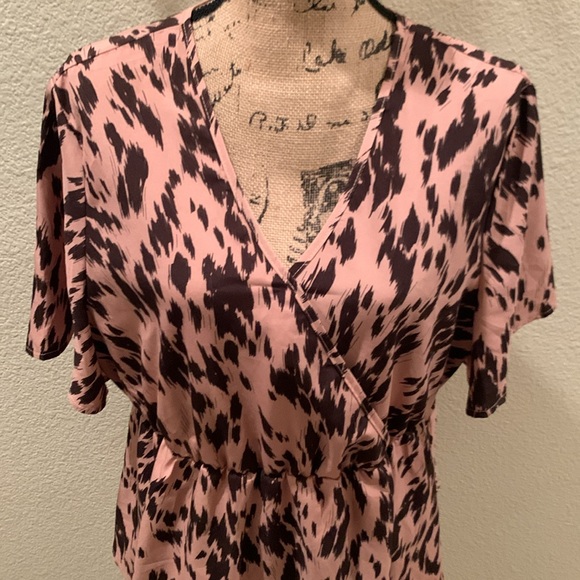 SHEIN Curve Blouse - Picture 5 of 10